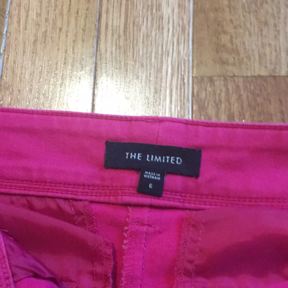 Pink shorts - Picture 3 of 5